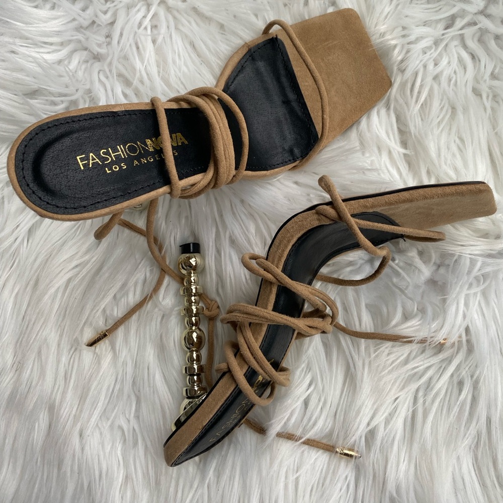 Fashion Nova Witness the Greatness Heels size 7